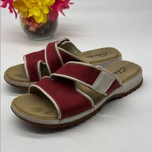 Clarks Red and Cream Sandals with Cross-Strap Design Size 9 MCS7837N